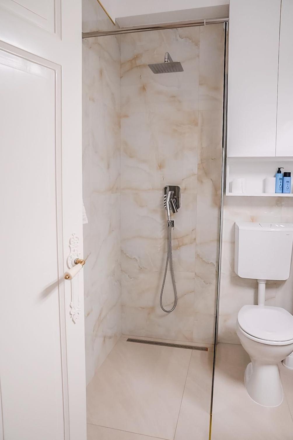 Glori Gold Apartaments Baia Mare Exterior photo